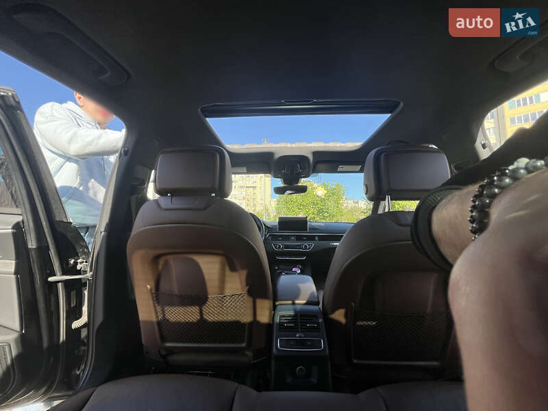 Седан Audi A4 2017 в Ивано-Франковске
