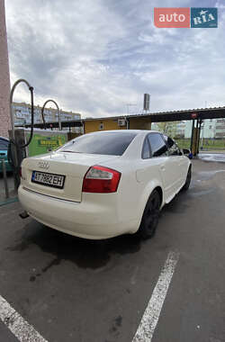 Седан Audi A4 2001 в 