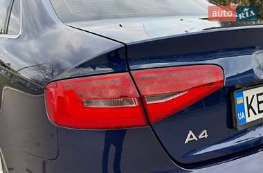 Седан Audi A4 2012 в 