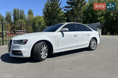 Седан Audi A4 2014 в Києві
