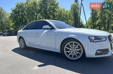 Седан Audi A4 2014 в Киеве