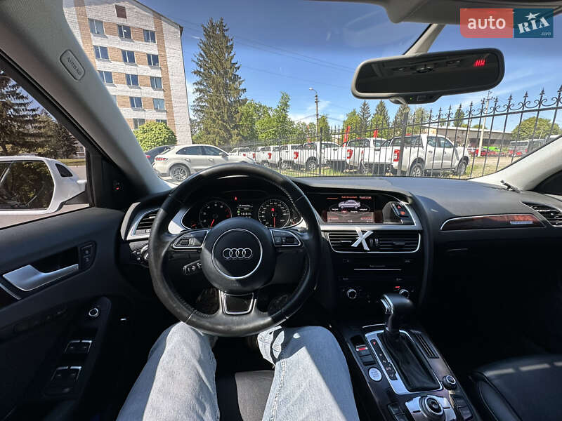 Седан Audi A4 2014 в Киеве
