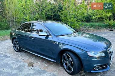 Седан Audi A4 2011 в Киеве