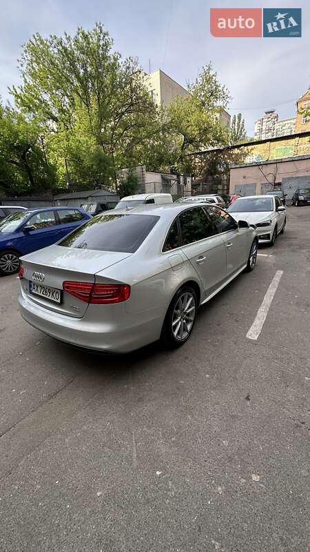 Седан Audi A4 2013 в Житомире