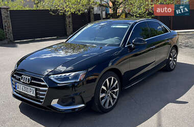 Седан Audi A4 2022 в 