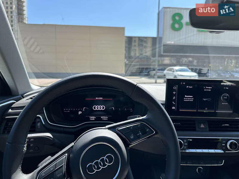 Седан Audi A4 2024 в Киеве