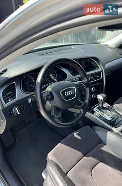 Седан Audi A4 2012 в 
