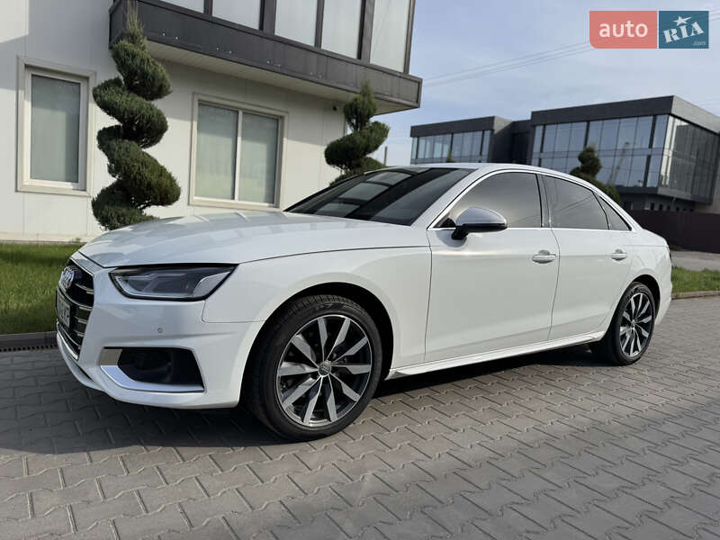 Седан Audi A4 2020 в Києві