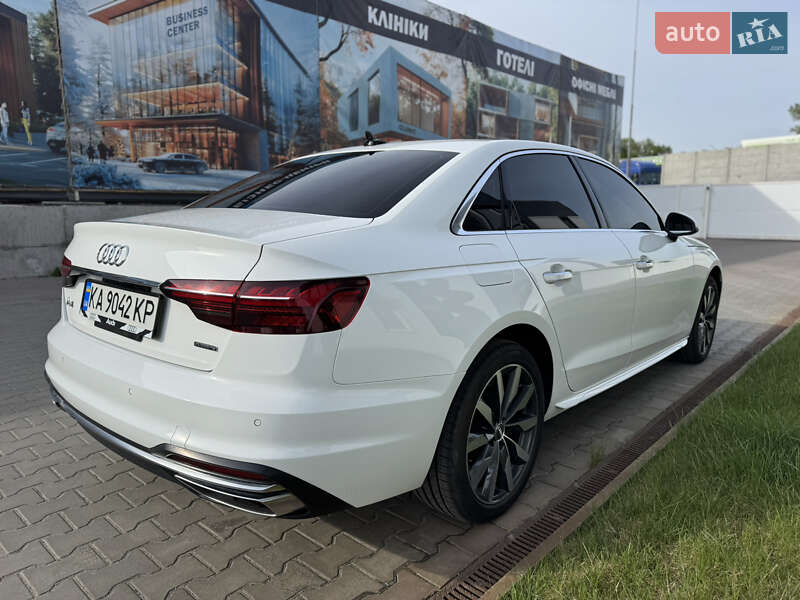 Седан Audi A4 2020 в Києві