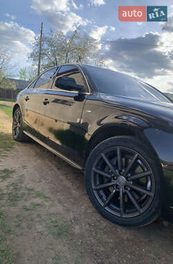 Седан Audi A4 2013 в 