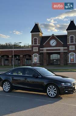 Седан Audi A4 2012 в 