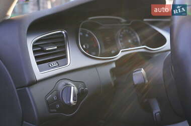 Седан Audi A4 2012 в 