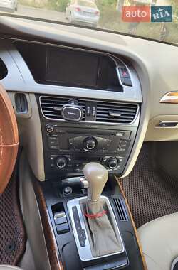 Седан Audi A4 2010 в 