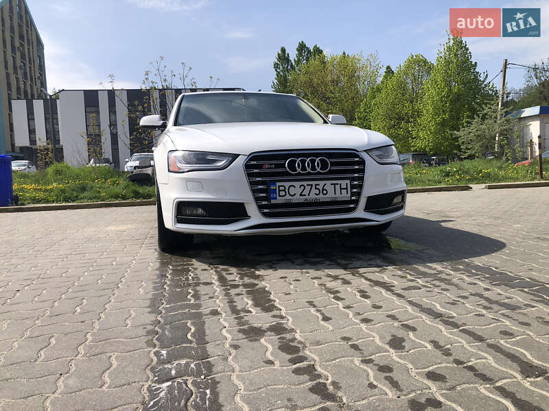 Седан Audi A4 2014 в 