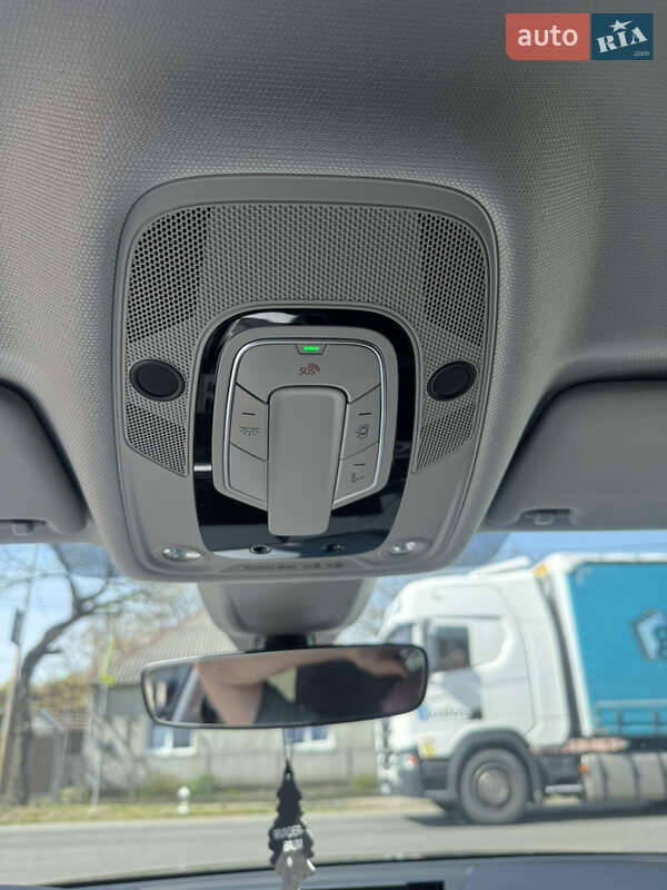 Универсал Audi A4 2020 в Сваляве