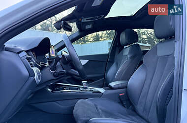 Седан Audi A4 2020 в 
