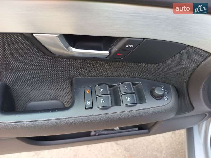 Седан Audi A4 2006 в Киеве