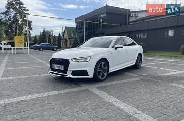 Седан Audi A4 2017 в 