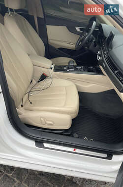 Седан Audi A4 2017 в Киеве