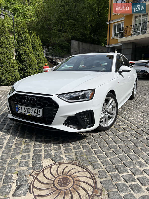 Audi A4 2022