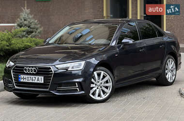 Седан Audi A4 2018 в 