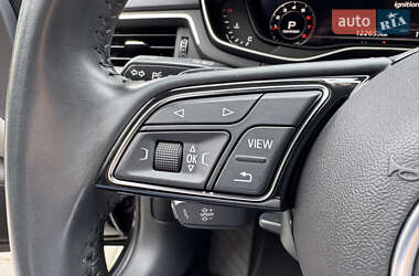 Седан Audi A4 2018 в 
