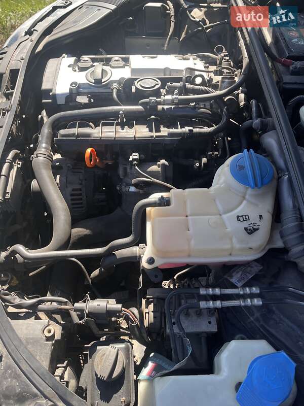 Седан Audi A4 2005 в Тростянце