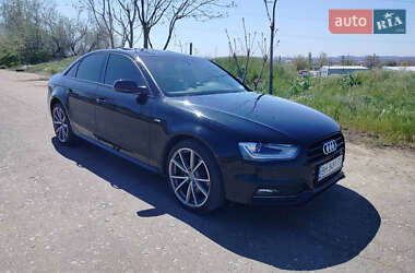 Седан Audi A4 2015 в 