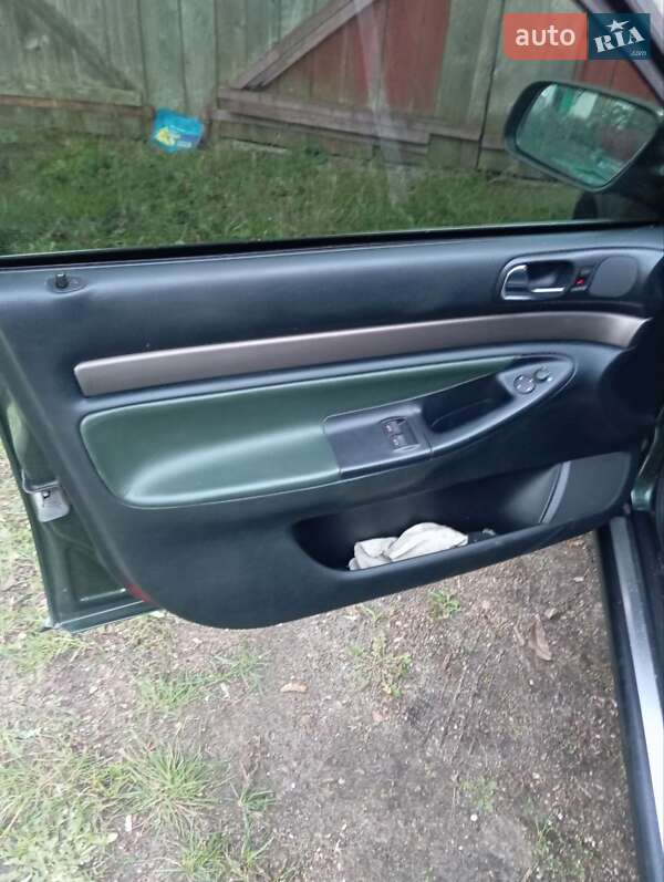 Седан Audi A4 2000 в Луцке