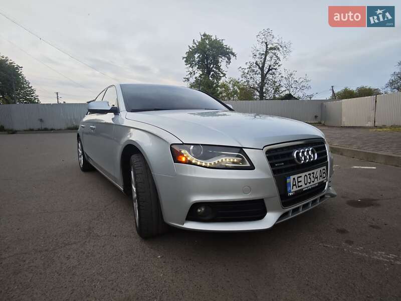 Седан Audi A4 2011 в Кривому Розі