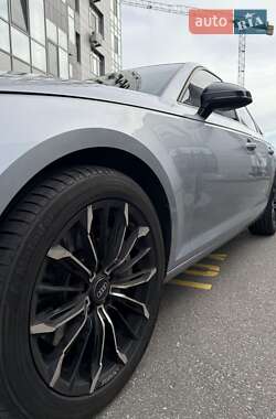 Седан Audi A4 2017 в 