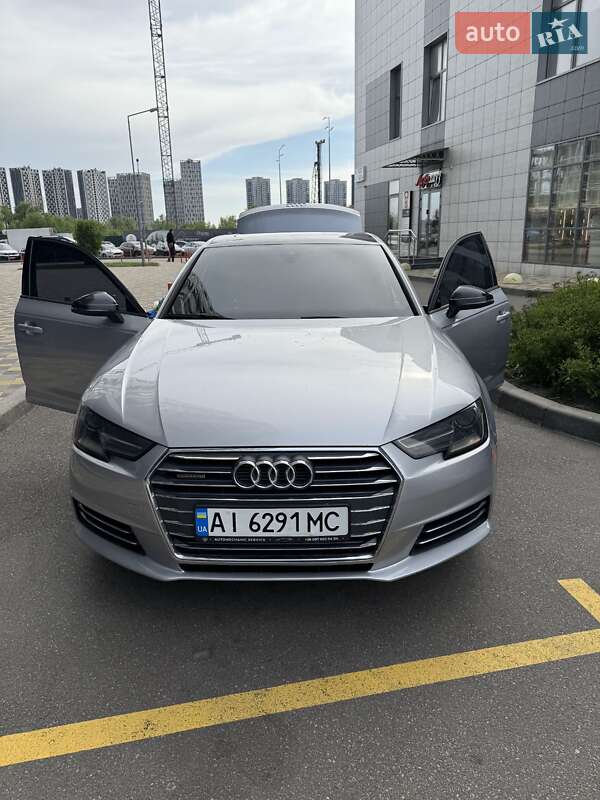 Седан Audi A4 2017 в Киеве
