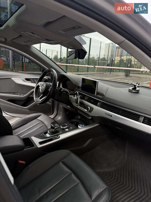 Седан Audi A4 2017 в Киеве