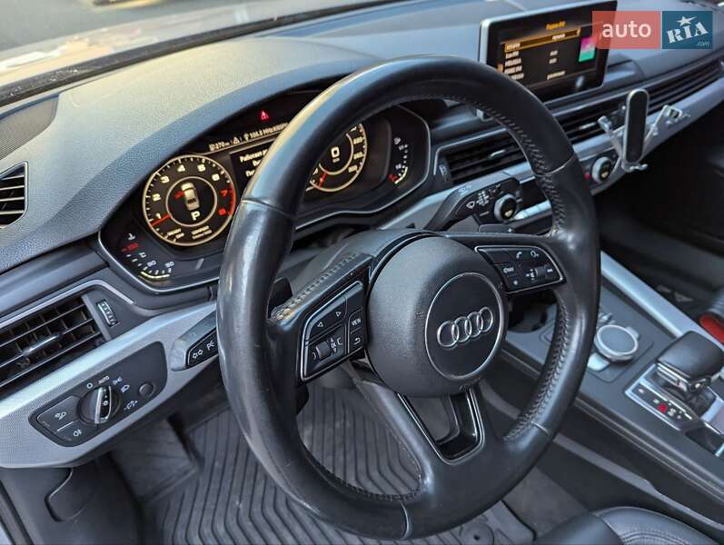 Седан Audi A4 2017 в Киеве