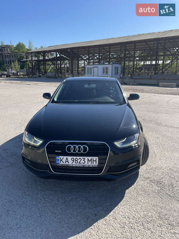 Седан Audi A4 2015 в 