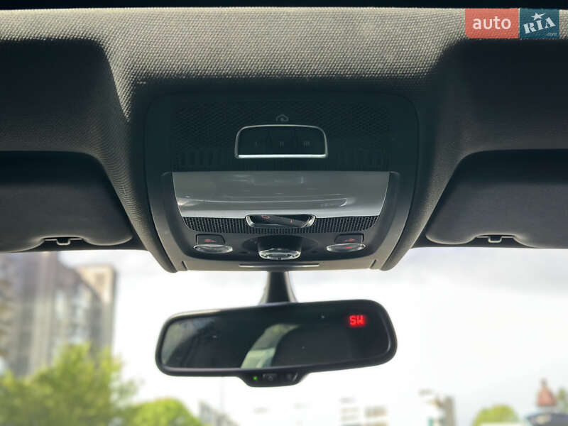 Седан Audi A4 2014 в Шептицькому