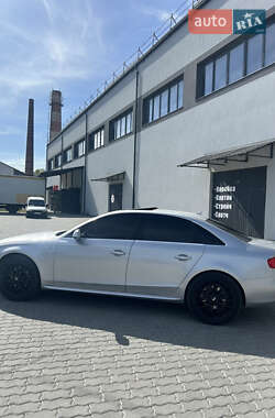 Седан Audi A4 2012 в 