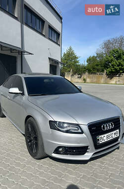 Седан Audi A4 2012 в 