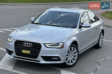 Седан Audi A4 2012 в 