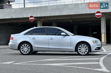 Седан Audi A4 2012 в 
