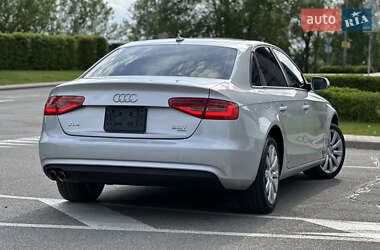 Седан Audi A4 2012 в 