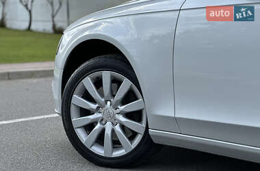 Седан Audi A4 2012 в 