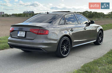 Седан Audi A4 2014 в 