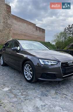 Універсал Audi A4 2018 в 