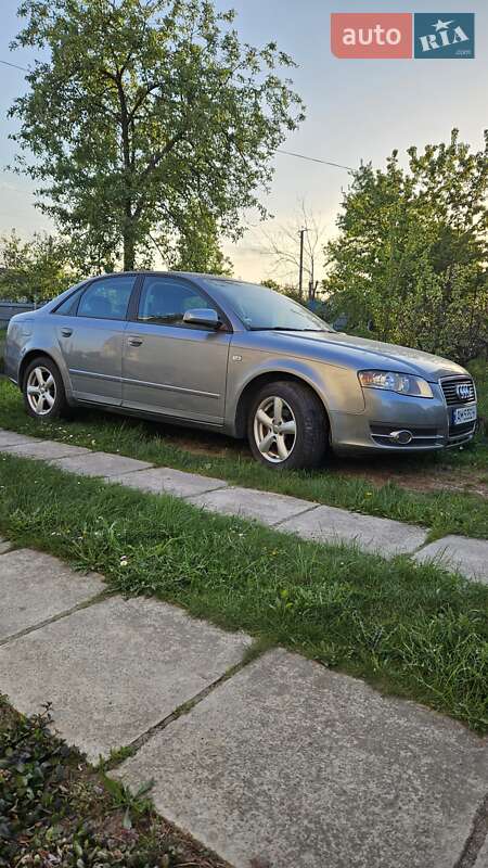 Седан Audi A4 2005 в Барановке