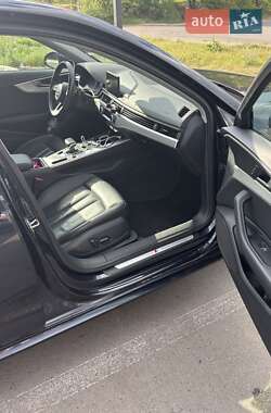 Седан Audi A4 2017 в 