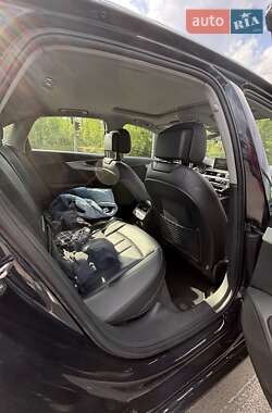 Седан Audi A4 2017 в 