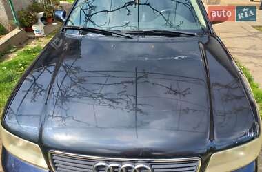 Седан Audi A4 1999 в 
