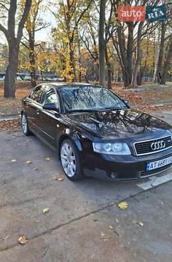Седан Audi A4 2001 в 