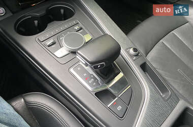 Седан Audi A4 2016 в 